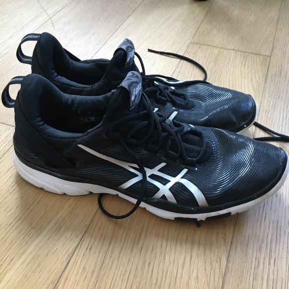 ASICS - Picture 2 of 2